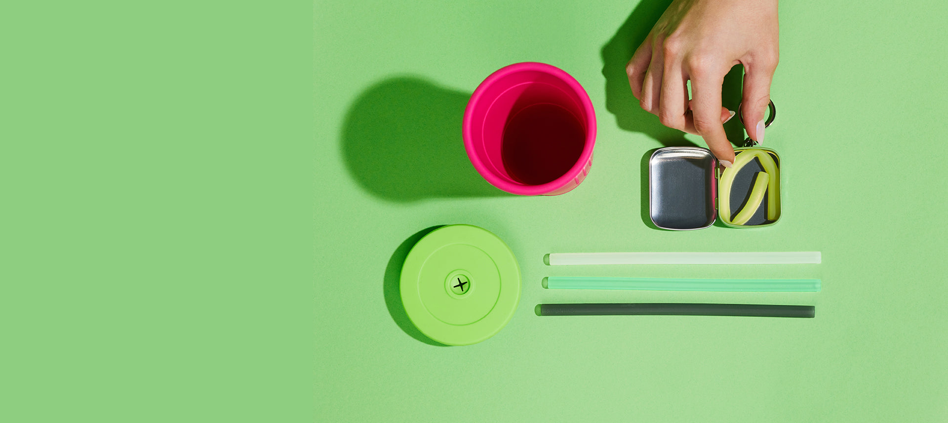 Reusable silicone straw cup and straws for on the go and travel