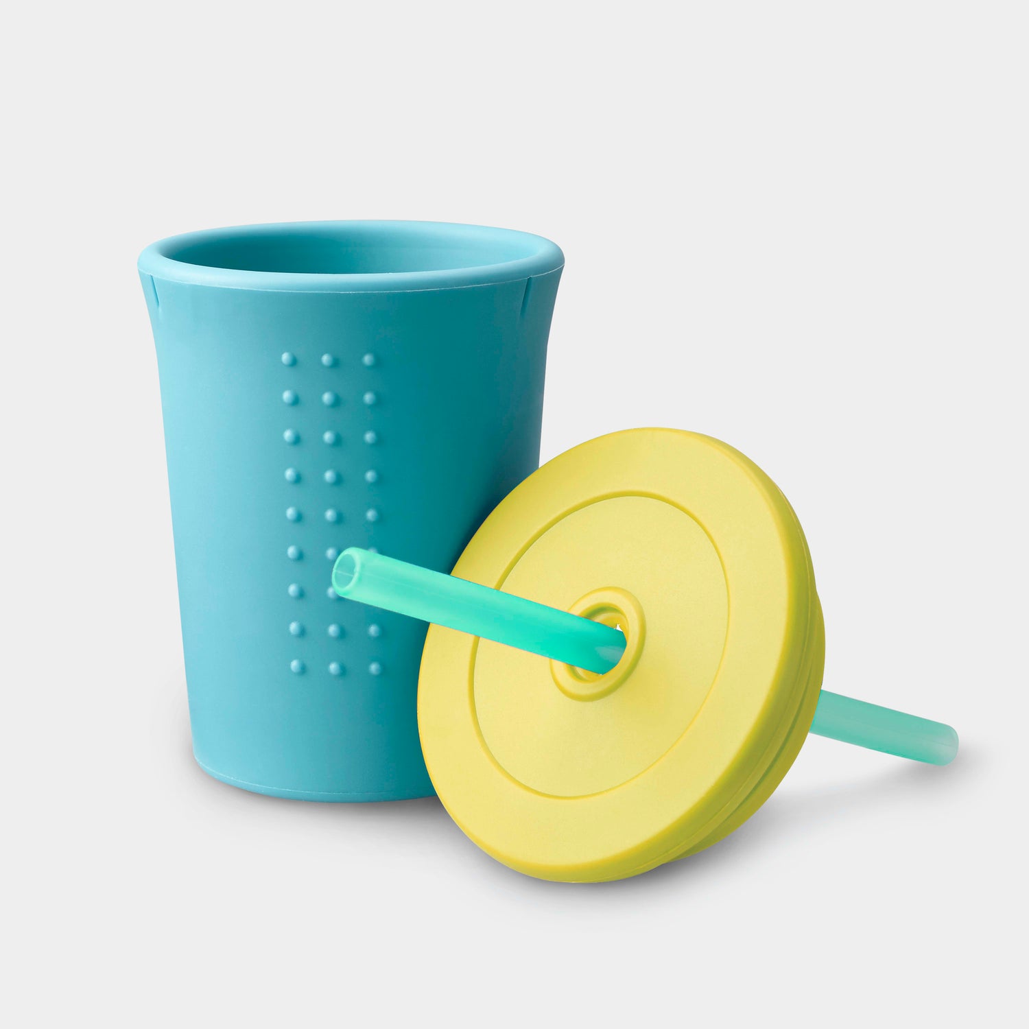 GoSili silicone cup with interchangeable lid and reusable straw for sustainable living.
