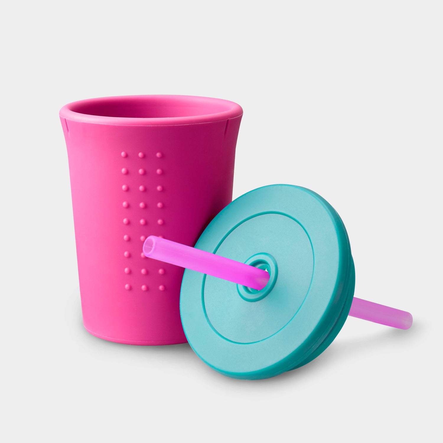 GoSili straw cup made with sustainable European-grade platinum silicone.
