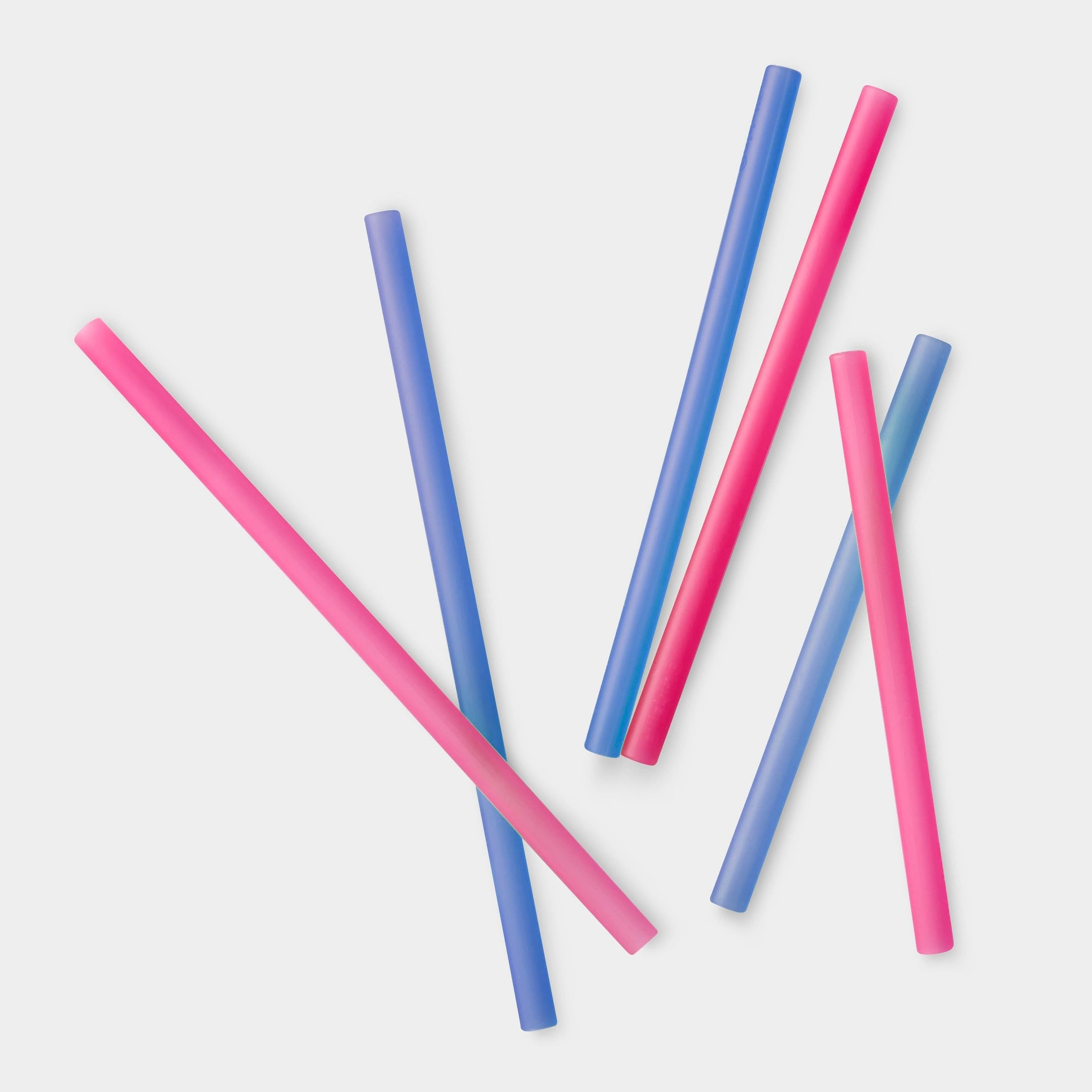Soft, non-toxic reusable silicone straws made from European-grade platinum silicone