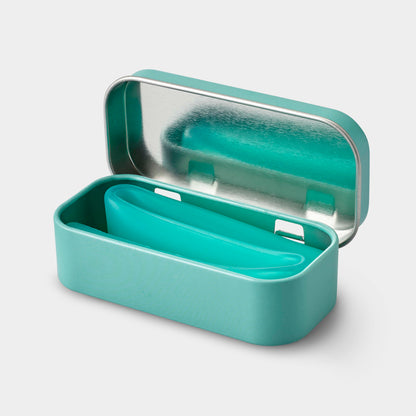 Flexible, nontoxic silicone straw that won&