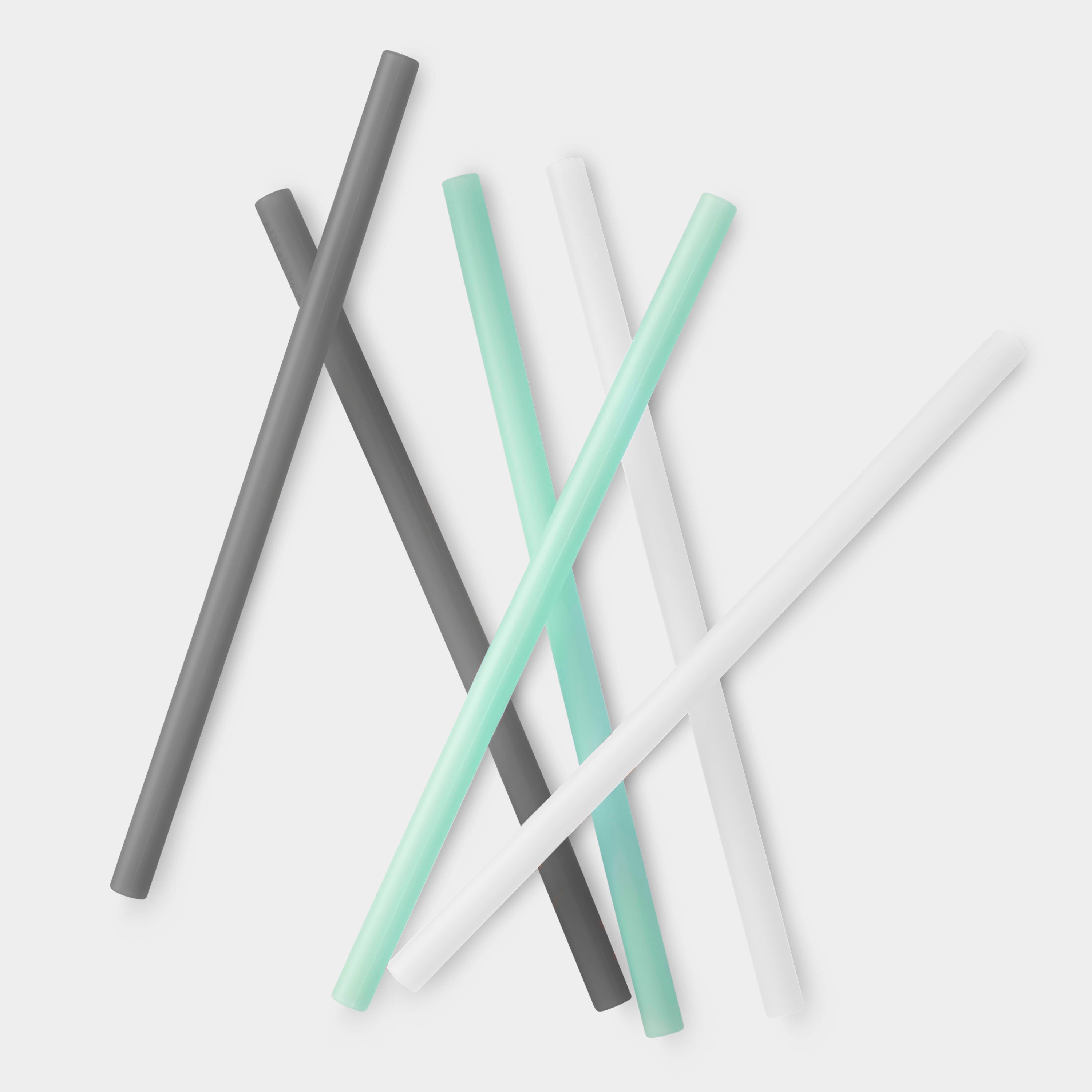 Boilable silicone straws for sterilization and maximum hygiene.