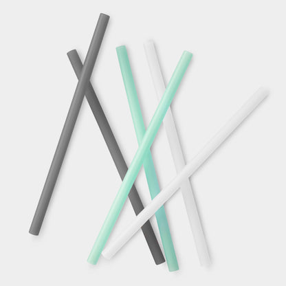 Boilable silicone straws for sterilization and maximum hygiene.